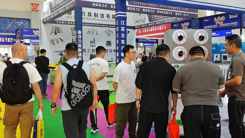 上海展台搭建：揭秘常用尺寸背后的考量**